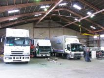 整備・架装レーンの内観